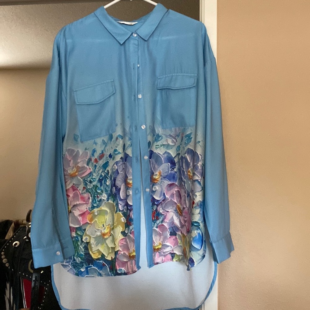 Nice top long sleeves worn one time